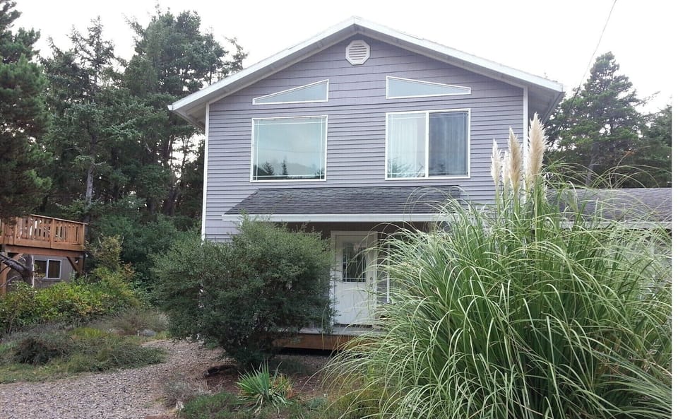 The Hermit Crab Beachside Cottage!