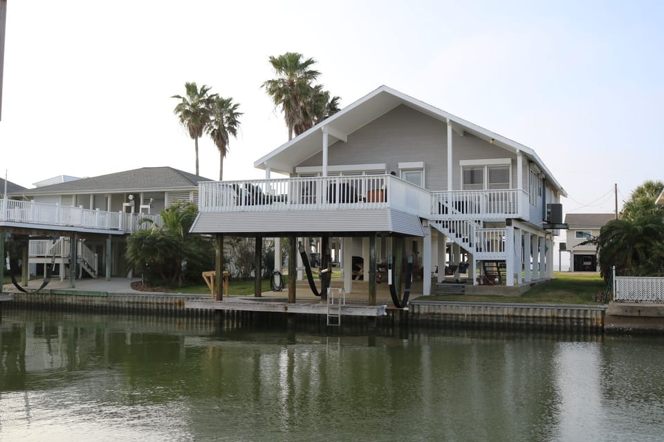 Canal View and Upstairs Deck