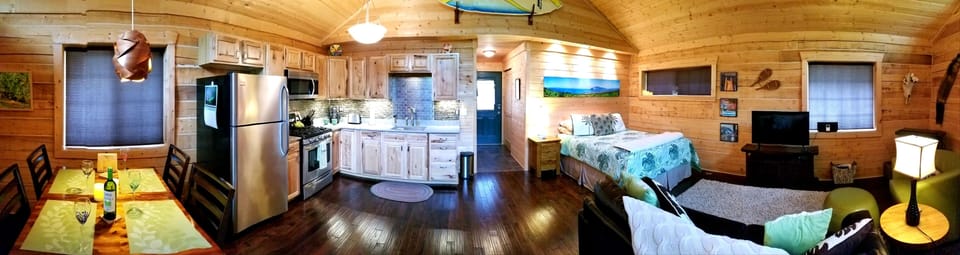 Hale Kolea Cabin studio layout