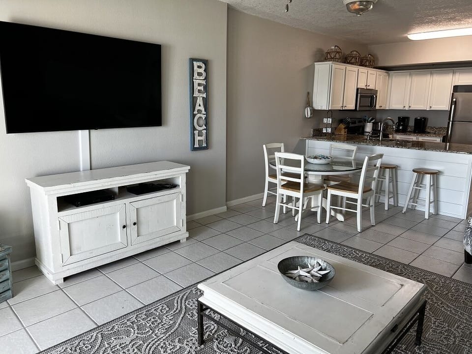 Living room into Kitchen 