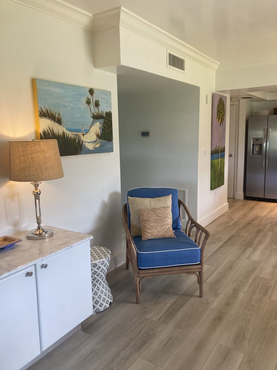 Opening into the main living area.