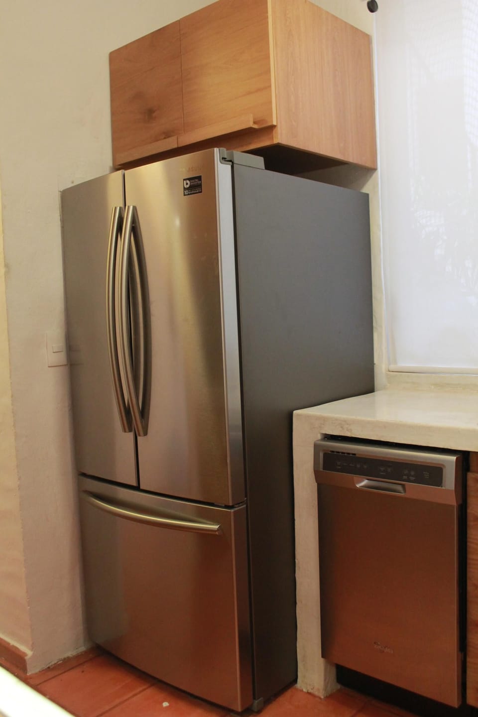 Fridge and dish washer