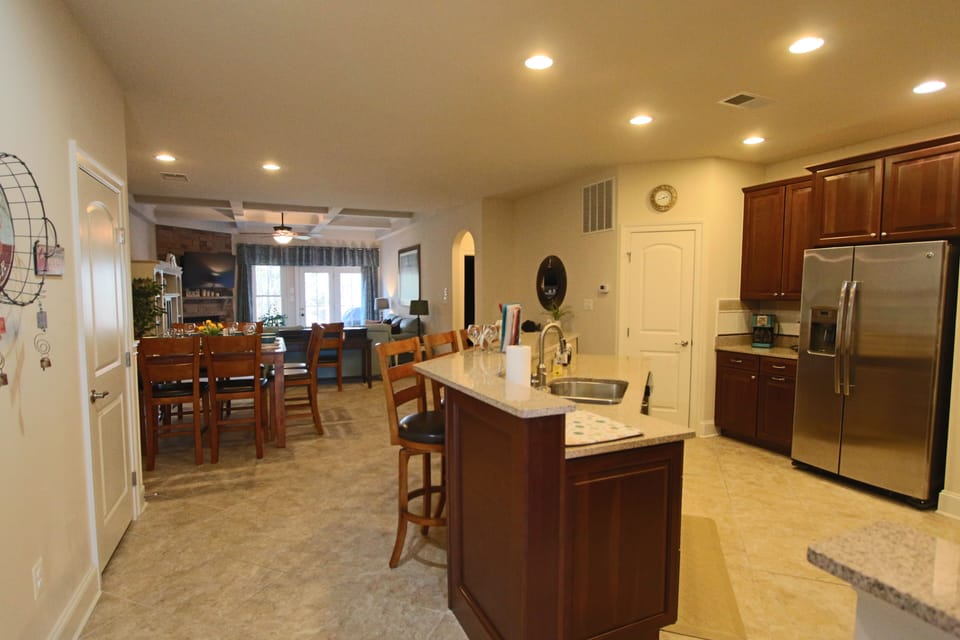 Kitchen, dining, and great room