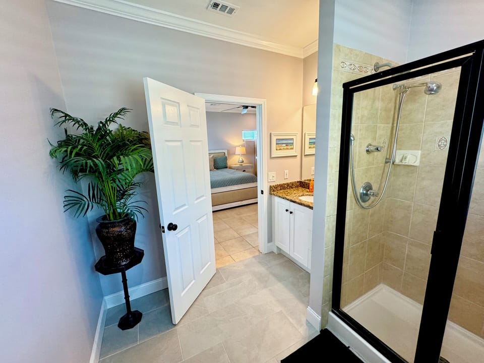 Main Floor Bathroom