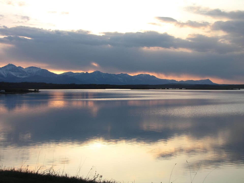 Beautiful Payne Lake is just around the corner and down the hill. Great fishing