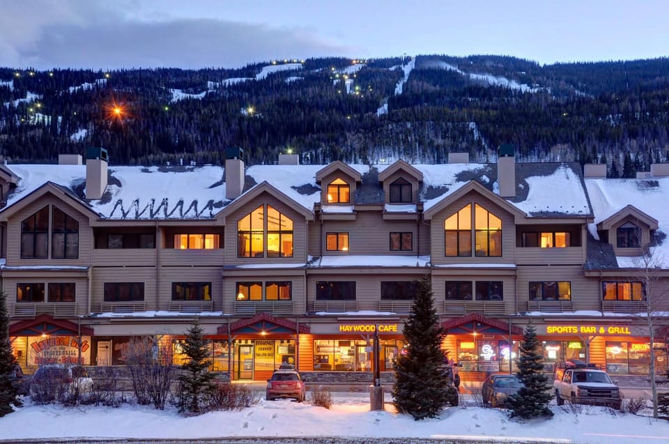 Gateway Mountain Lodge in the Keystone Ski Area; best view in the resort.