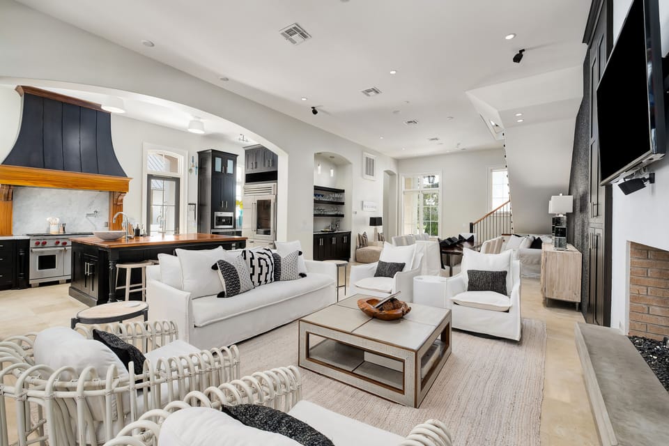 The Stunning Dutch home and awaits in Rosemary beach, Florida