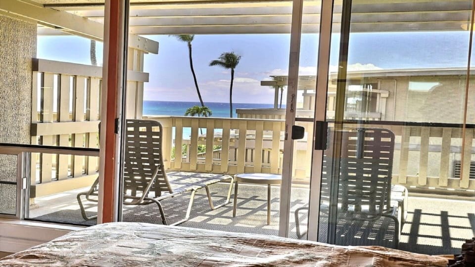 Upper Lanai right off the Master bedroom. Perfect for sunsets and stargazing