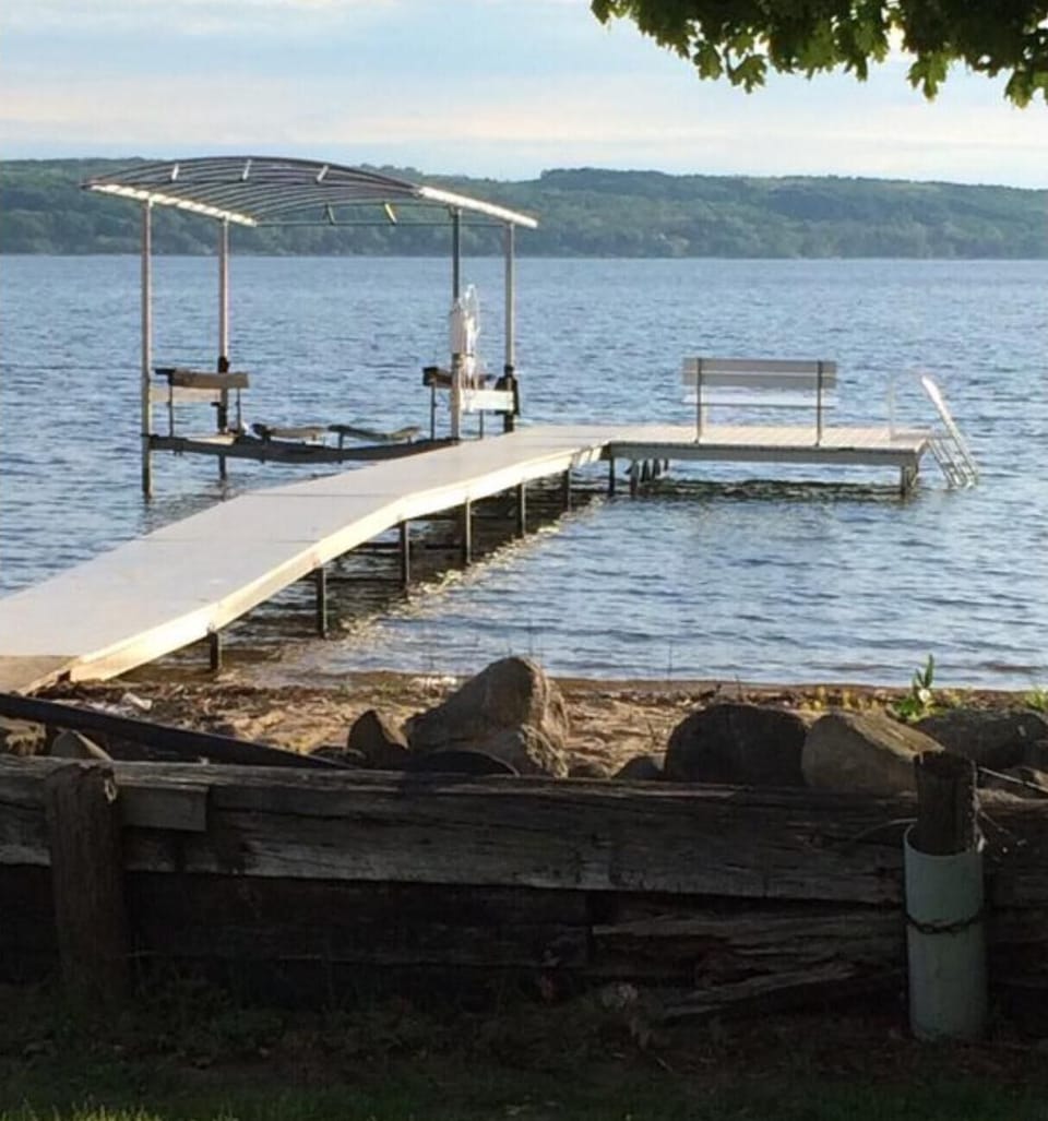 Dock for your use, hoist no longer available.  Sandy bottom.