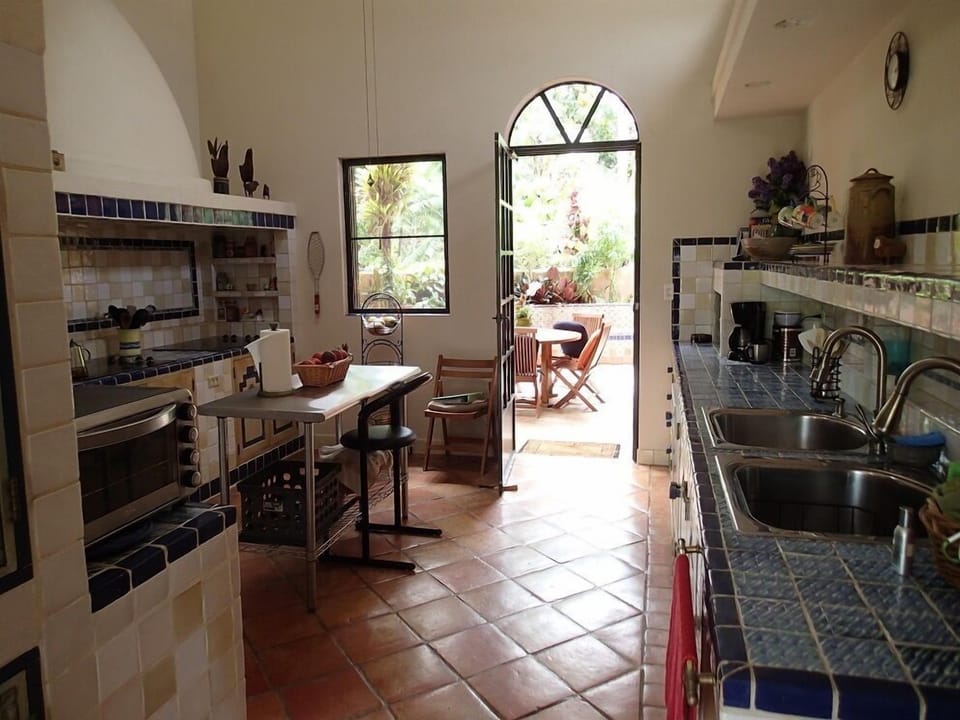 spacious fully equipped kitchen