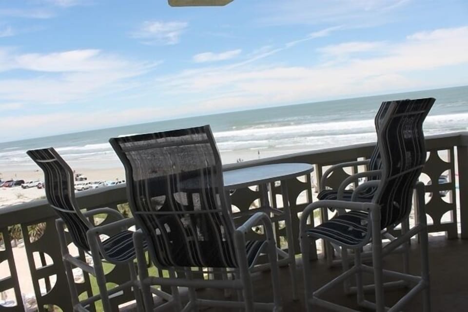High Top Balcony Table and Chairs