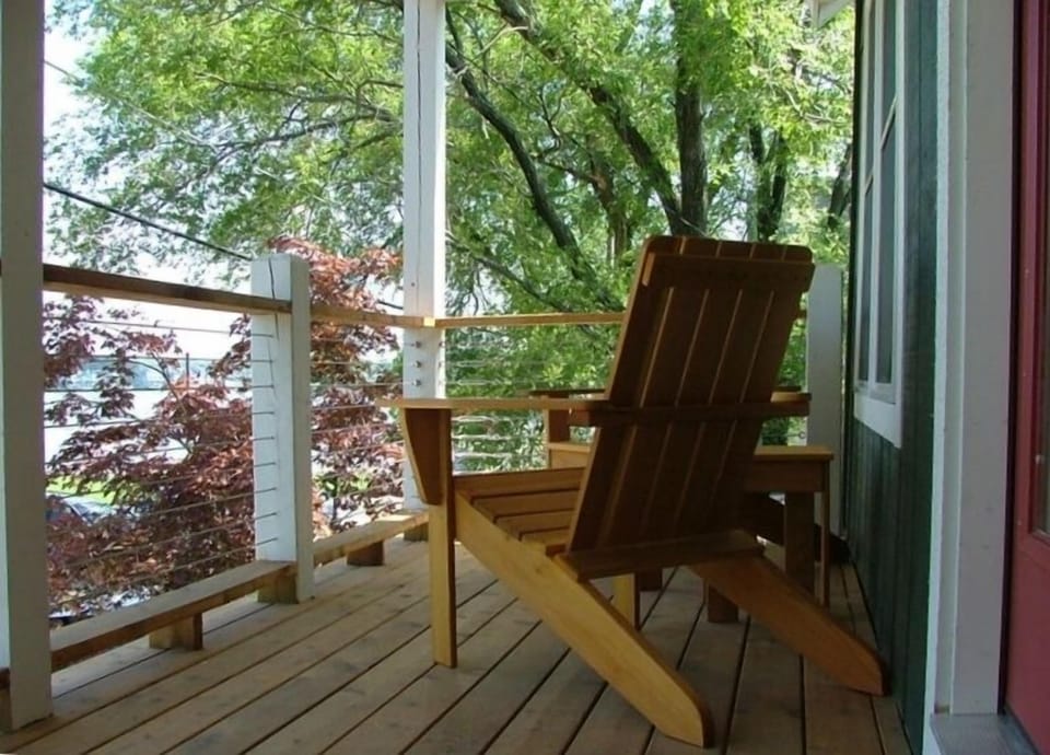 Suite #2 (upstairs) deck