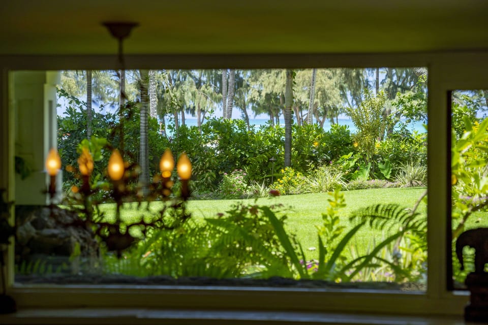 View of Kailua Bay from Screened lanai...