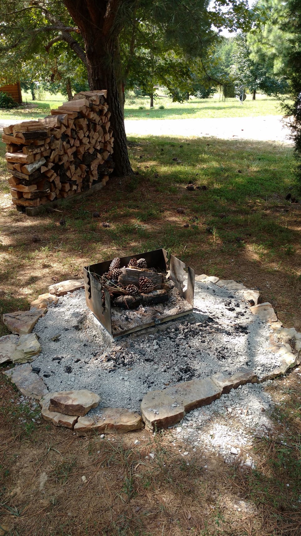 Fire pit with grate for cooking
