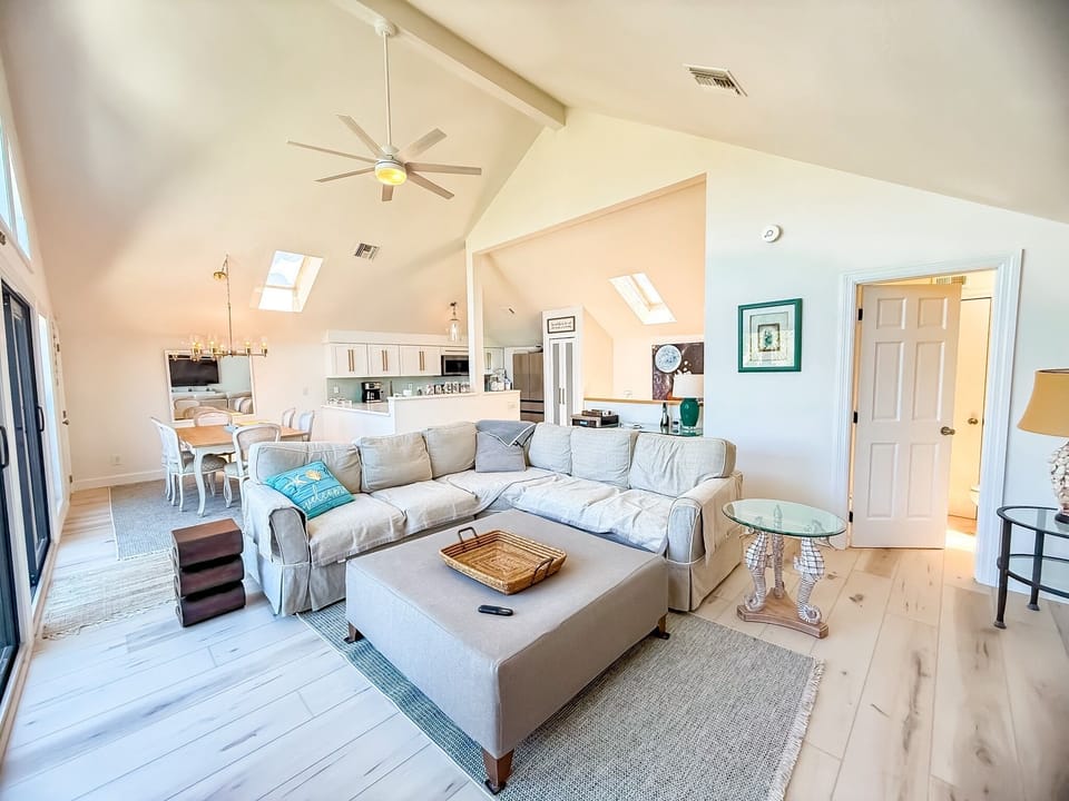 Living/Dining/Kitchen upper level