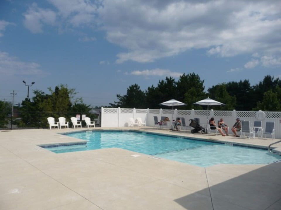 Heated salt water pool