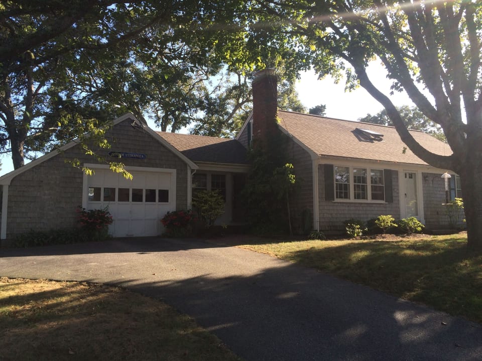 Summer Hydrangea is a beautiful, well appointed home ready for your vacation.