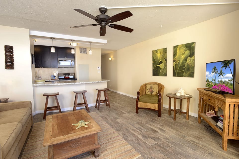 Living room looking into kitchen