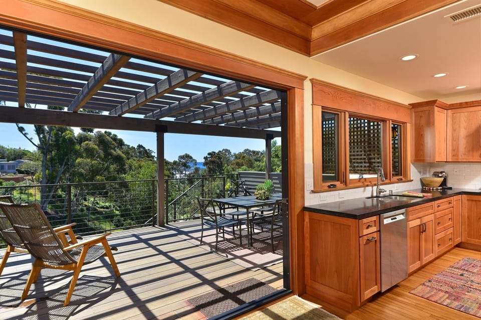 Kitchen/deck