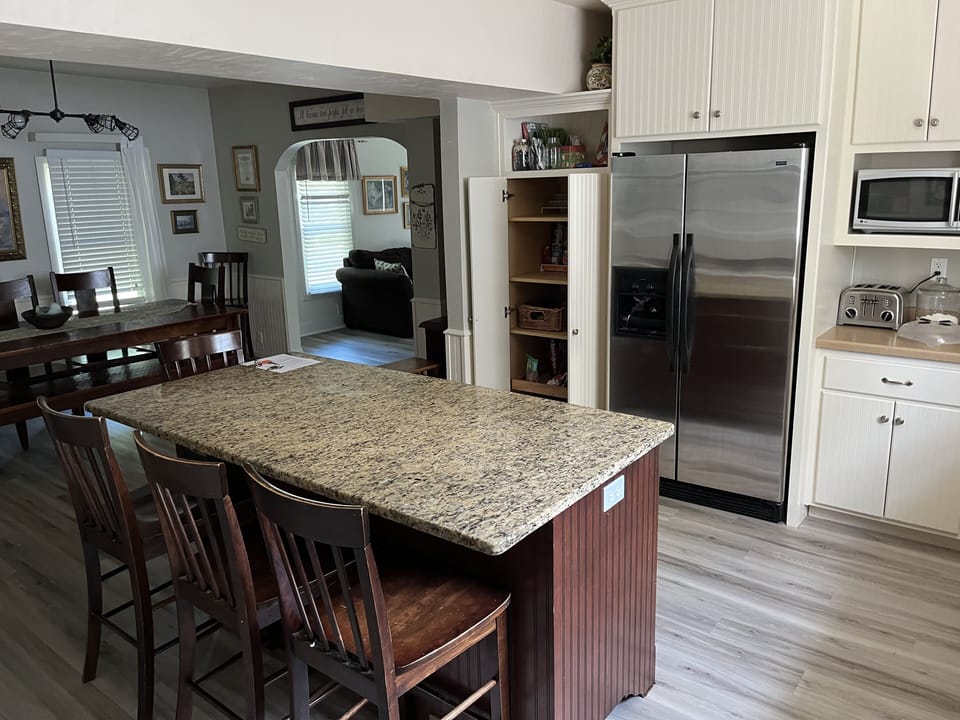 Kitchen with island