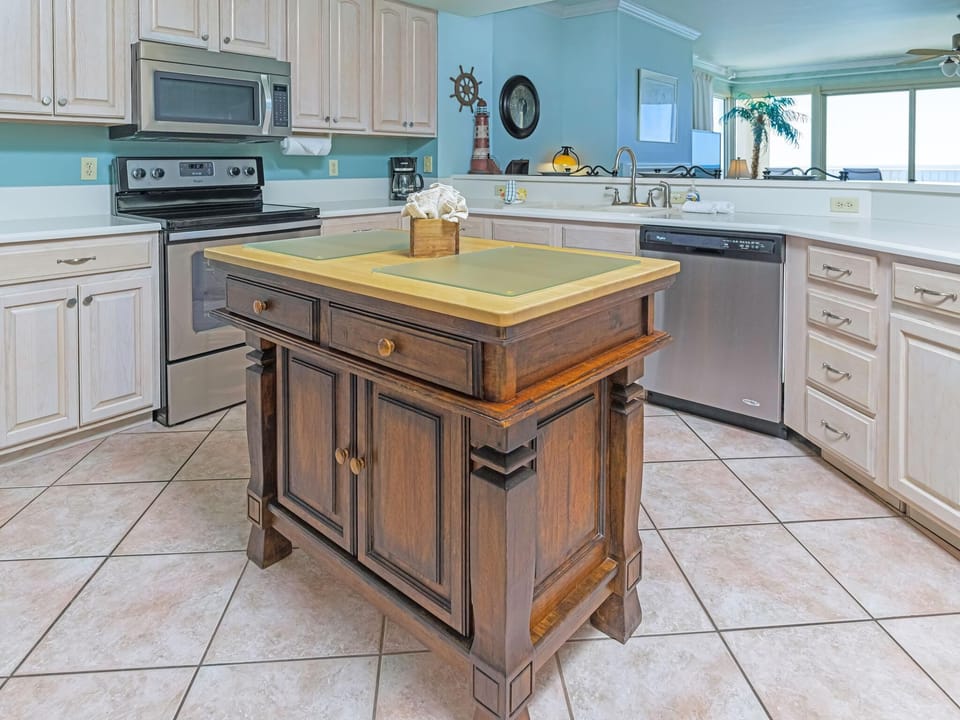 The kitchen has lots of counter space!