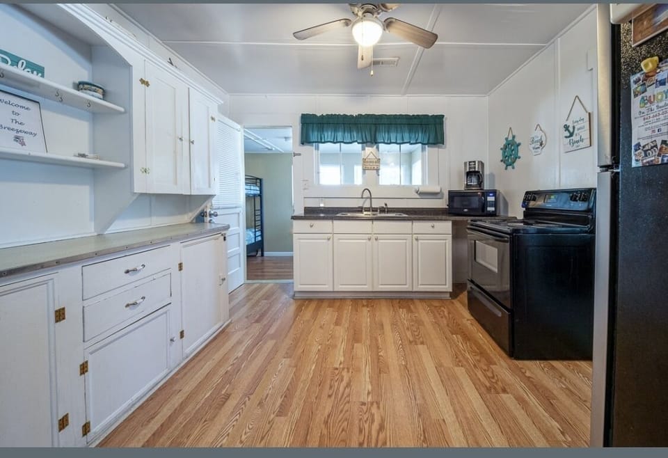 Fully stocked kitchen 