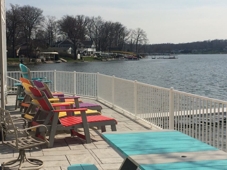 additional picnic table for outdoor eating