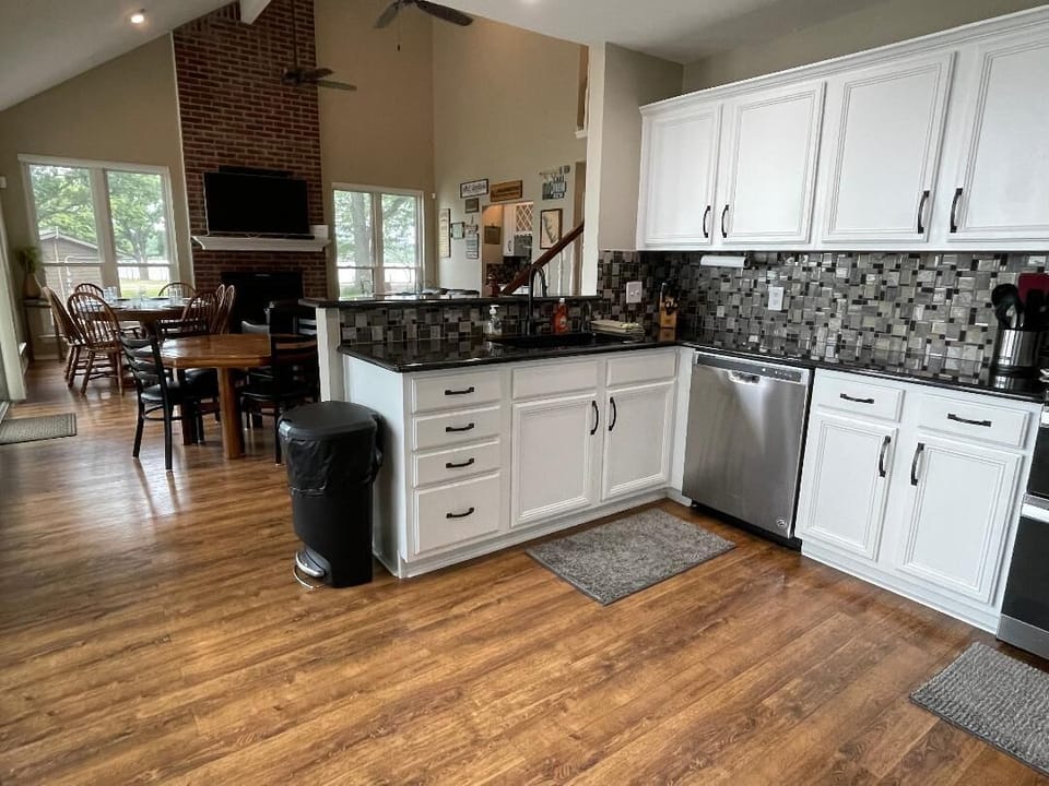 Spacious kitchen is open to the living/dining area for easy entertaining.