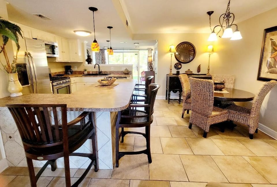 Plenty of dining space.