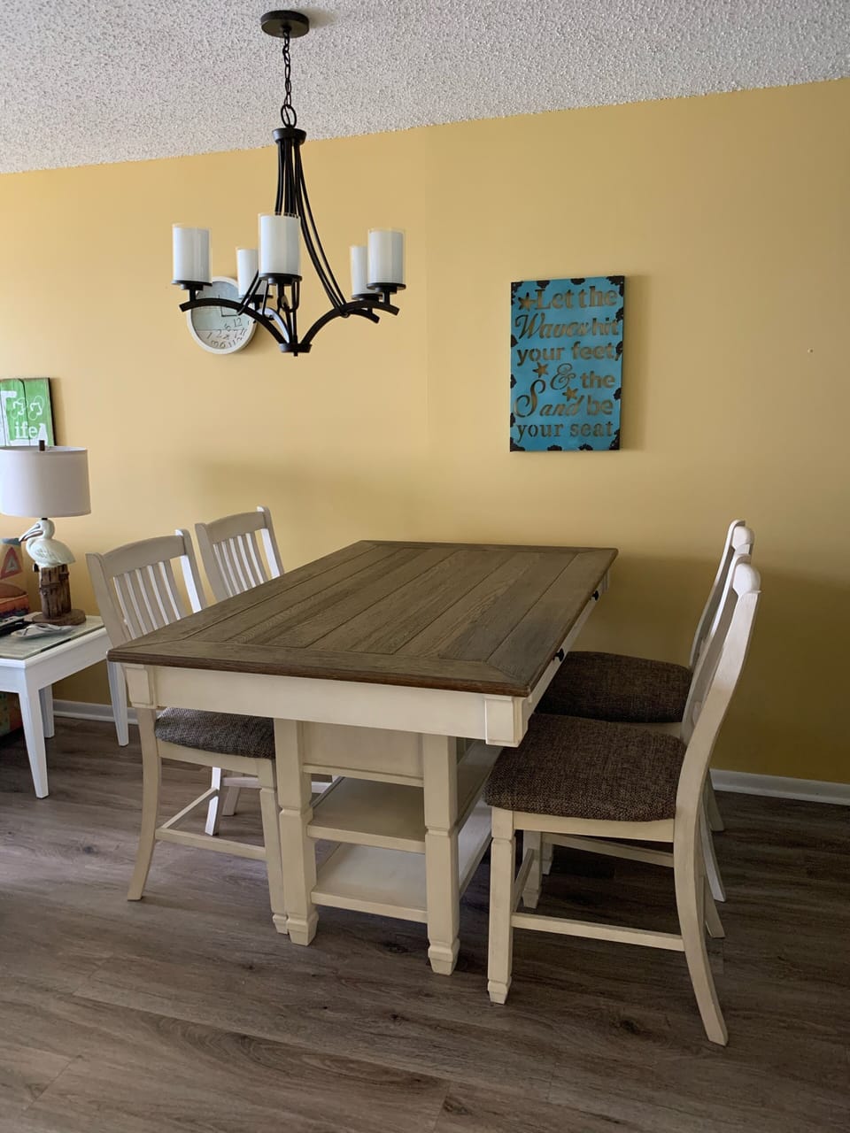 Dining table, also great for playing games!