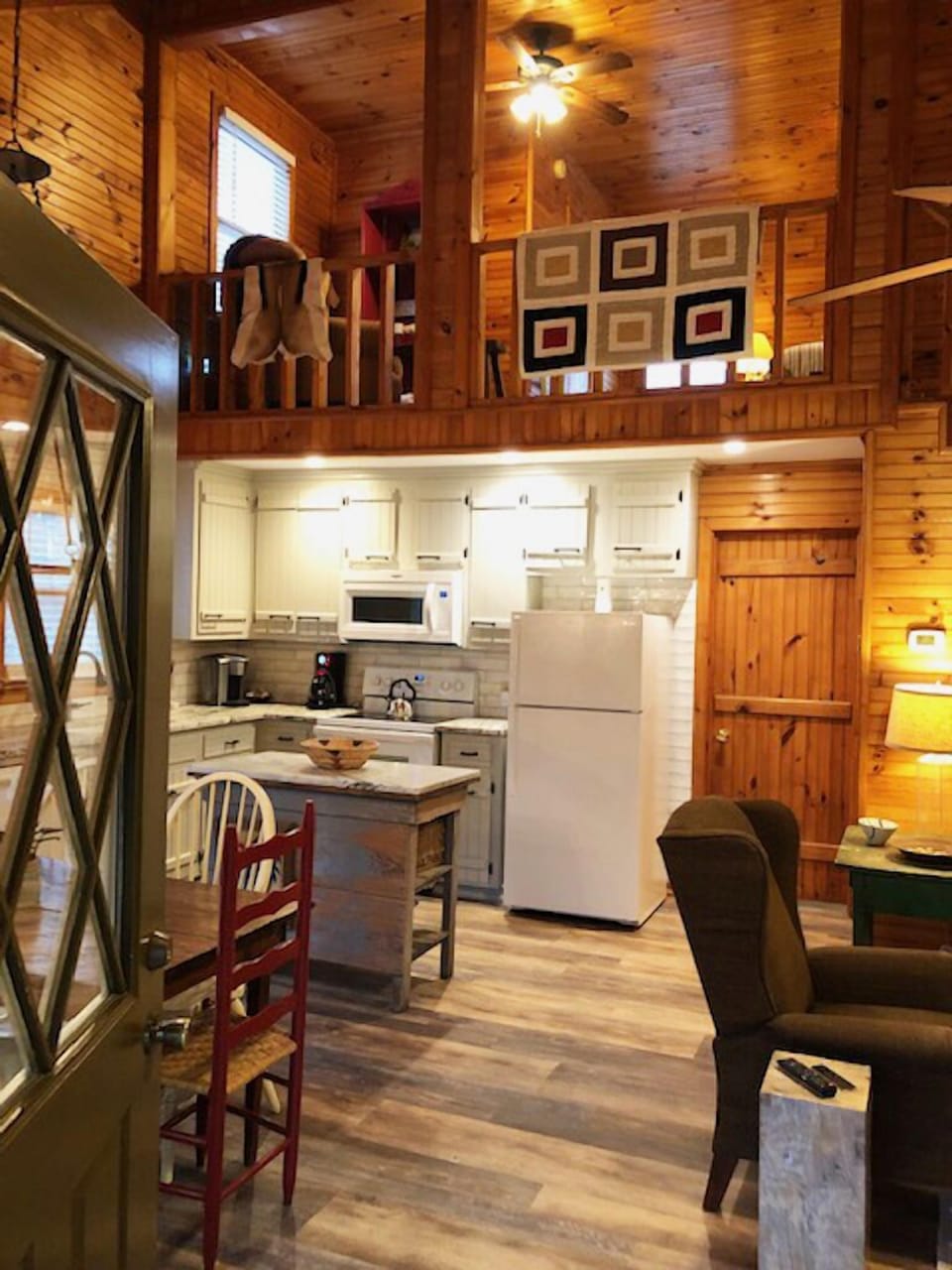Front Door Entry to Cabin 
