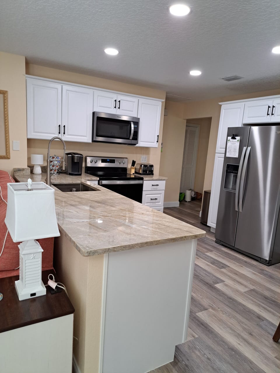 kitchen fully equipped
