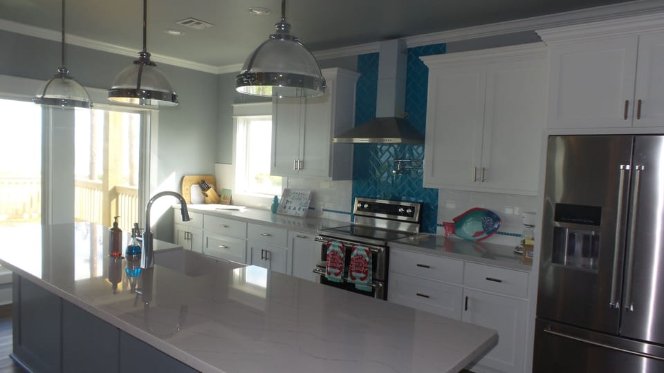 Large fridge, double oven, and many small appliances make cooking a breeze.