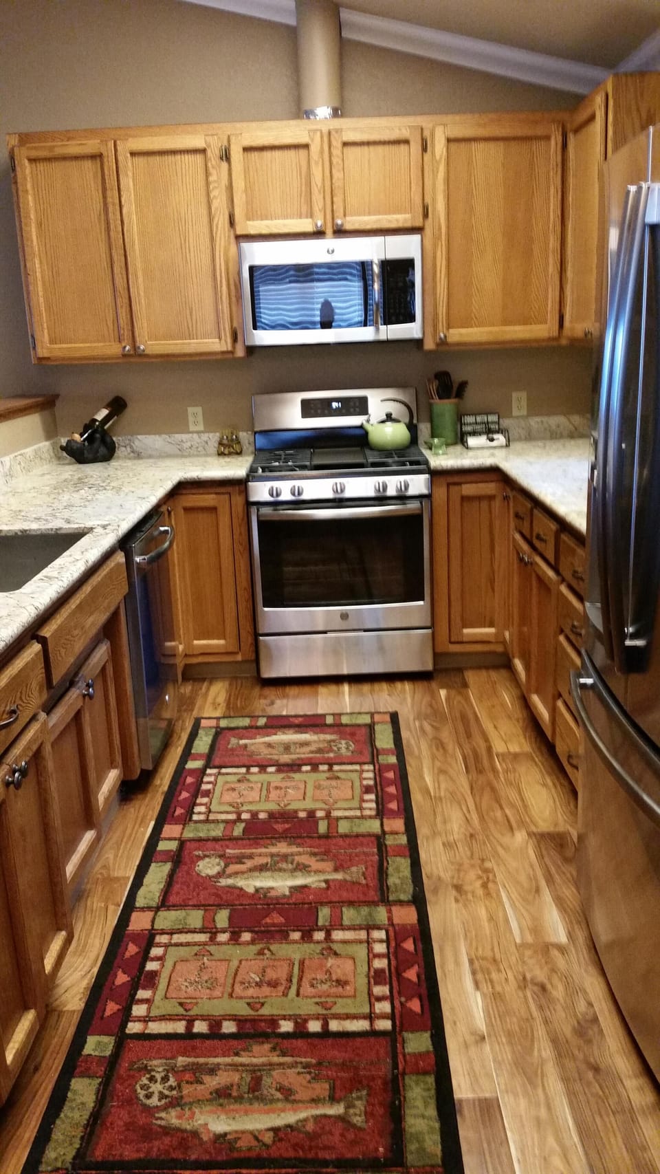Newly remodeled kitchen.