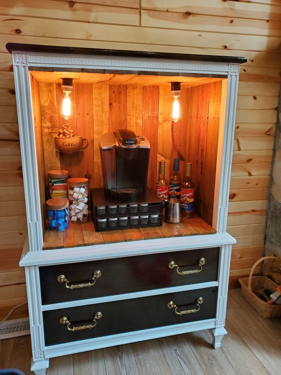 Coffee-tea bar
