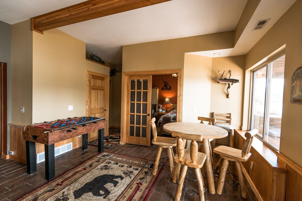 Great room w/game tables