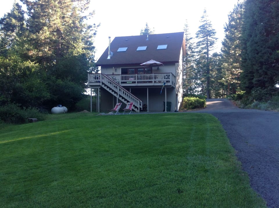 Wonderful big yard for games