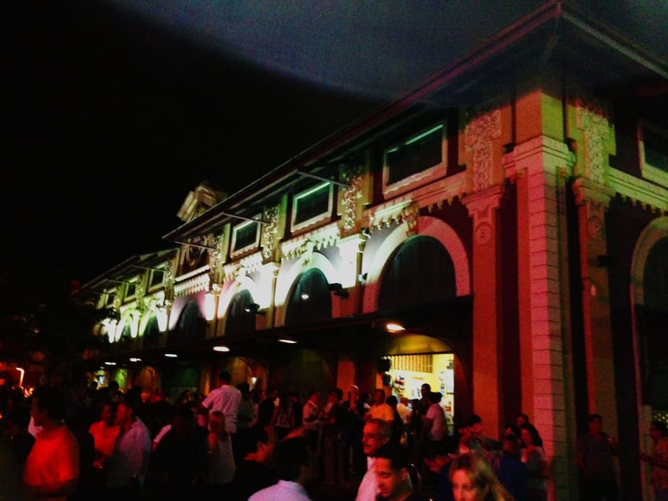 People hanging out in La Placita de Santurce