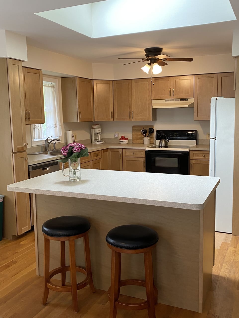Well equipped kitchen