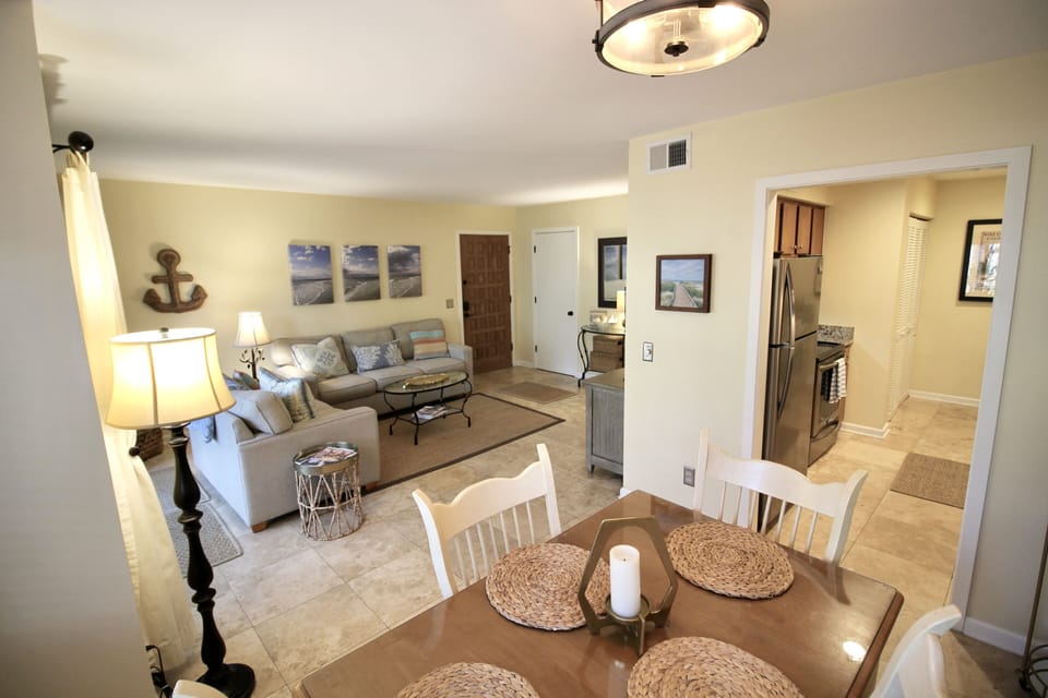 Dining Room/Living Room