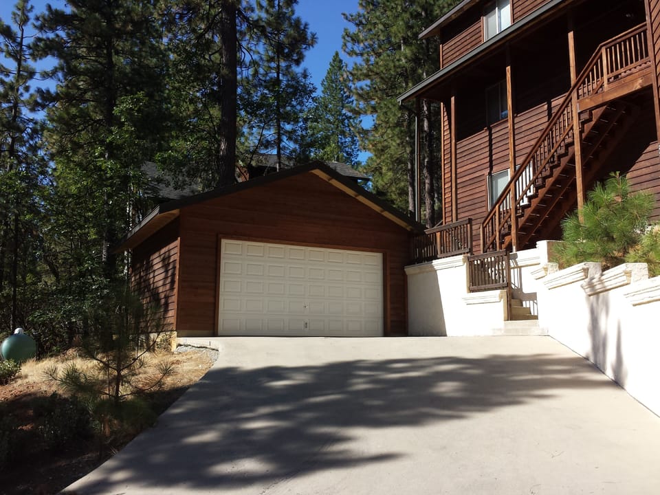 Two car garage