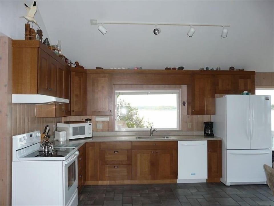 Remodel kitchen
