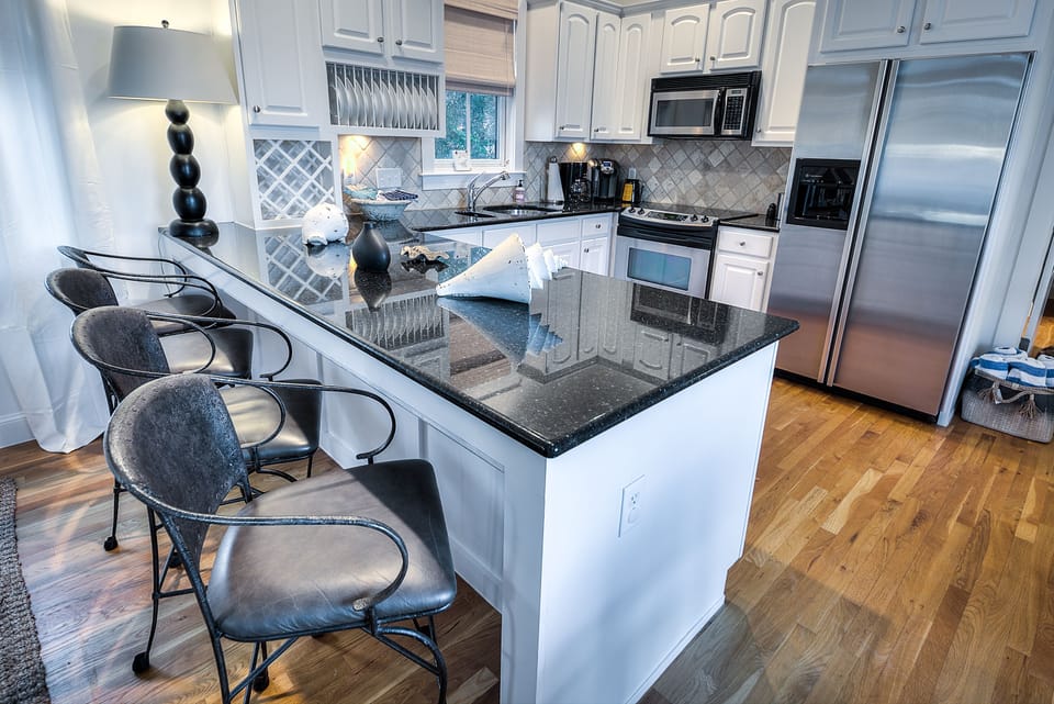 Fully equipped kitchen, keurig 2.0 K550 Brewer, Culligan filter water system