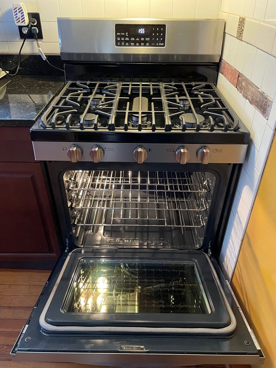 New Frigidaire gas range with Air Fry feature and more.