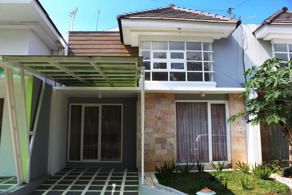 Villa Asri Batu Malang