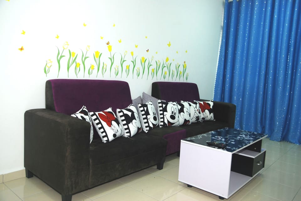 Qstay Sitiawan (Minnie Dreams) - 