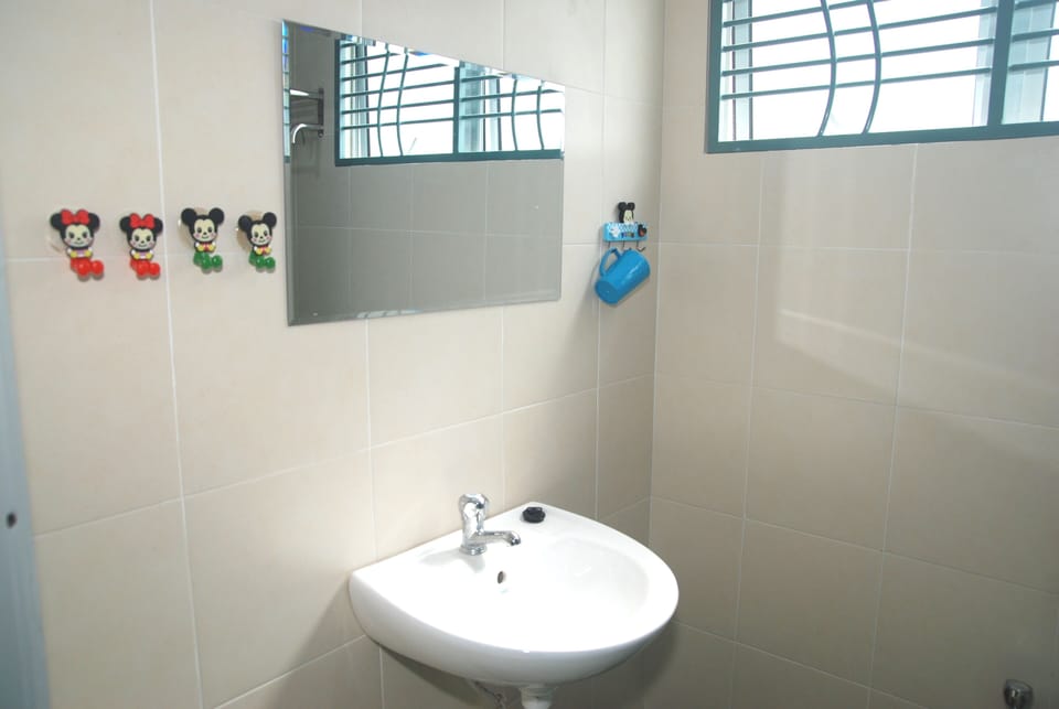 Qstay Sitiawan (Minnie Dreams) - 