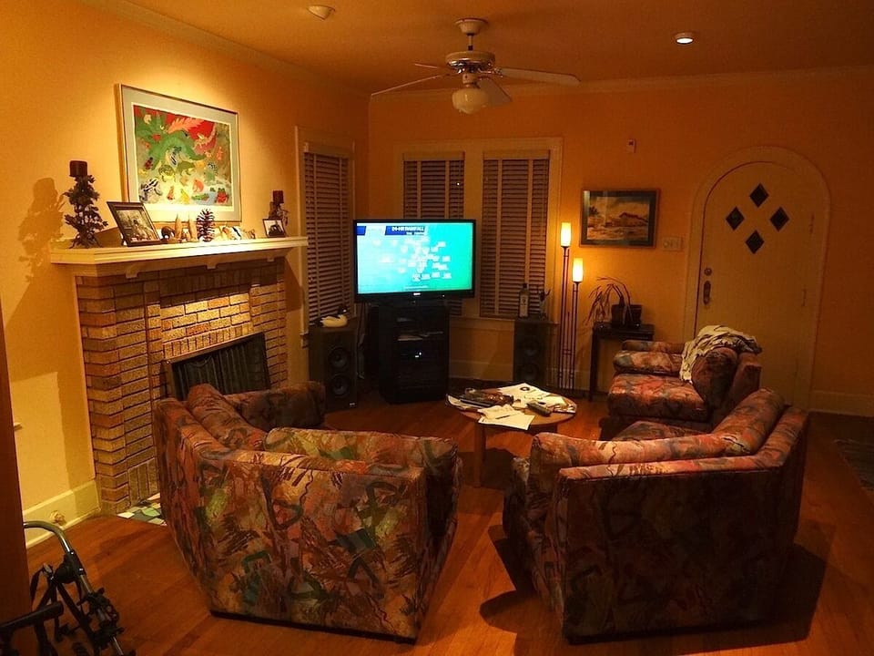 Living room, 48" SONY Bravia TV