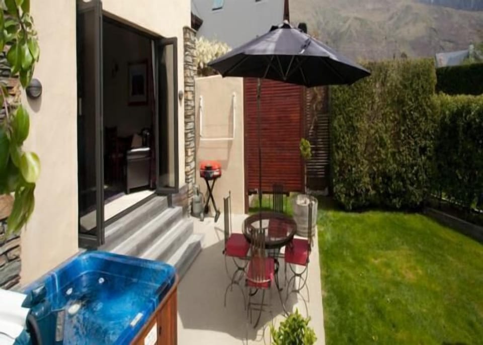 Outside Spa Pool and BBQ area