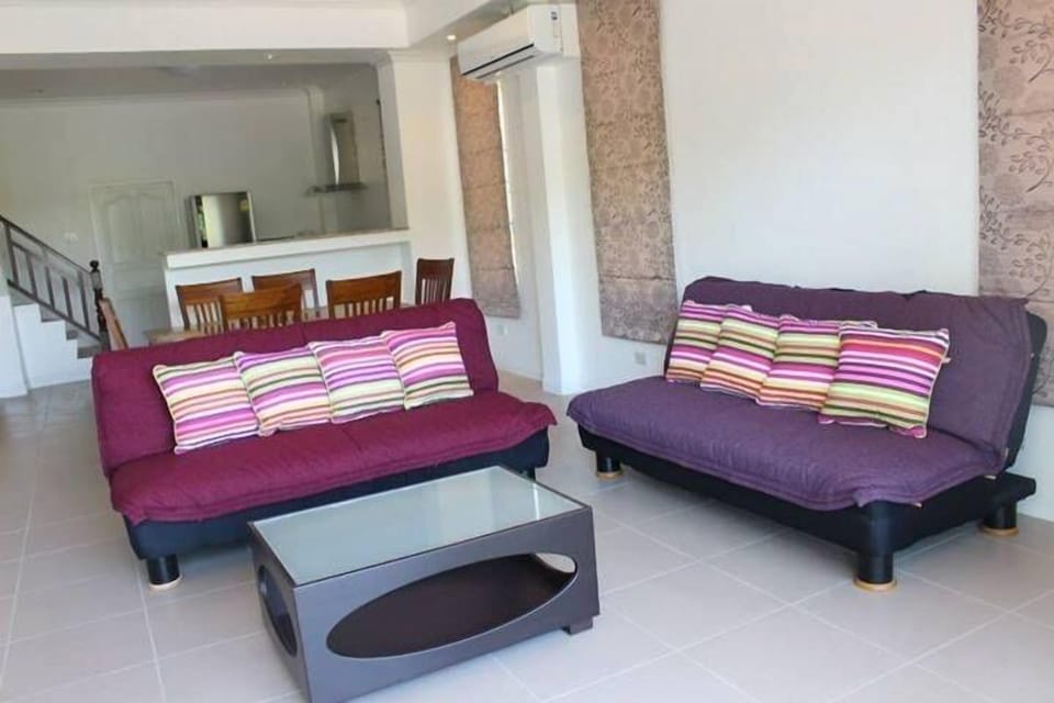Lavender 4 bedroom ocean view villa 